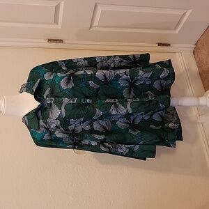 Masseys Women's Bell-Sleeved Button Down Shirt